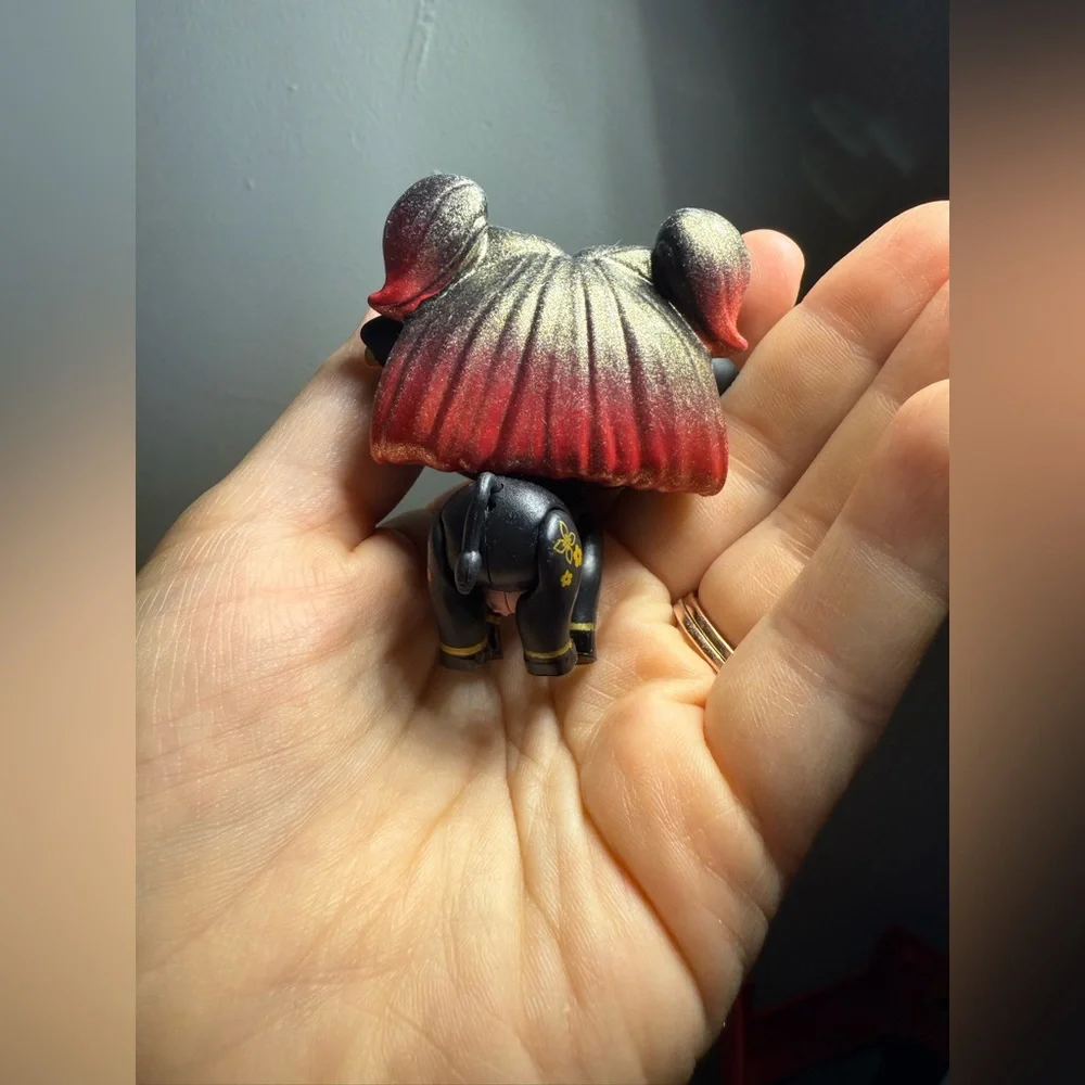 LOL‎ Surprise Doll GOLDEN BB Big Sis LUNAR NEW YEAR EXCLUSIVE Year Of The Ox Pet